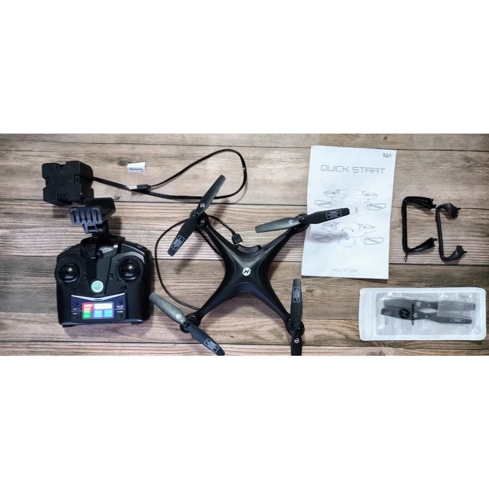 Holy Stone HS1100 FPV RC Drone! 1080P Camera! W/Case!